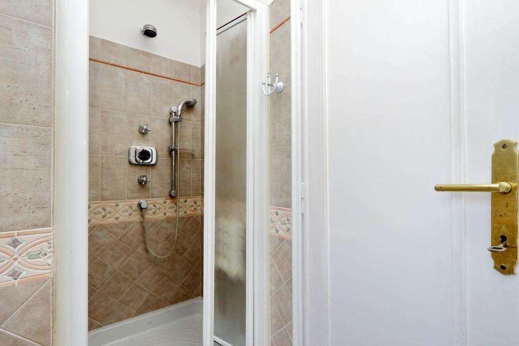 רומא Rainbow Eur Apartment מראה חיצוני תמונה